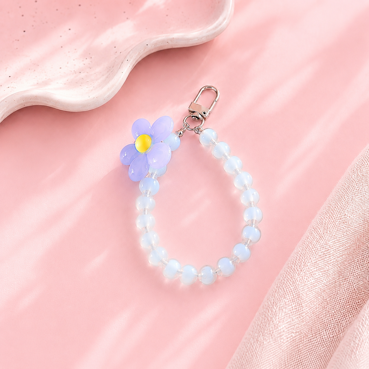 Daisy Glow Charm